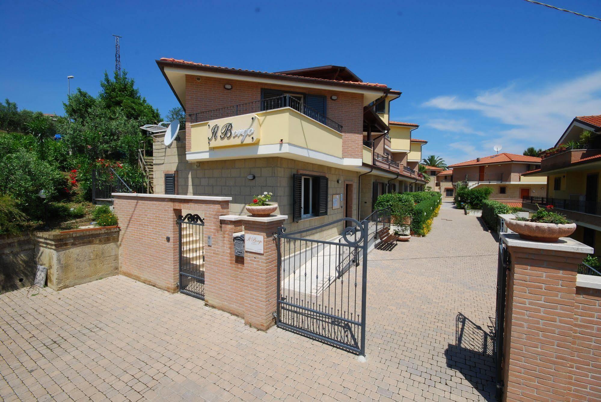 Tortoreto Residence Il Borgo מראה חיצוני תמונה