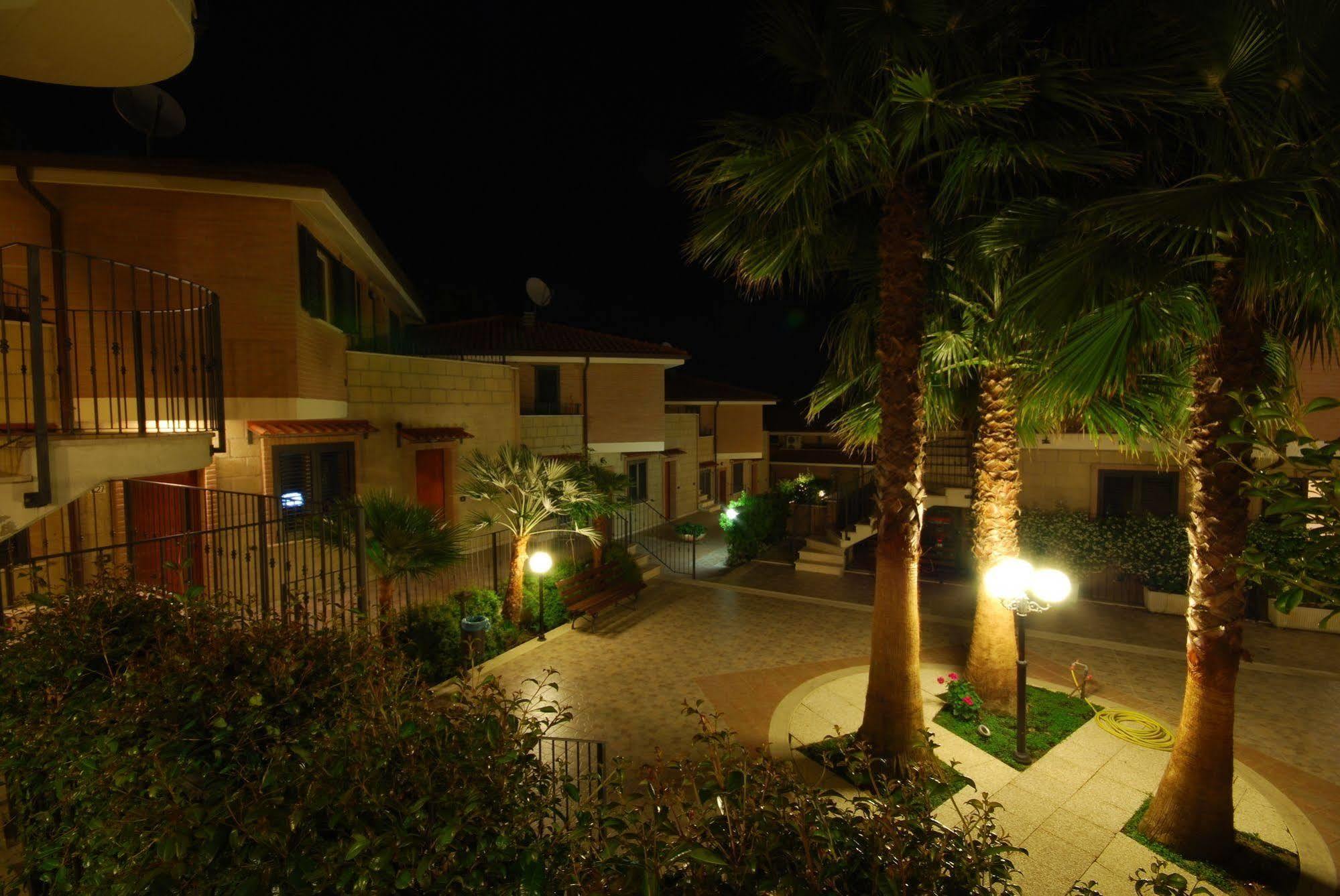 Tortoreto Residence Il Borgo מראה חיצוני תמונה