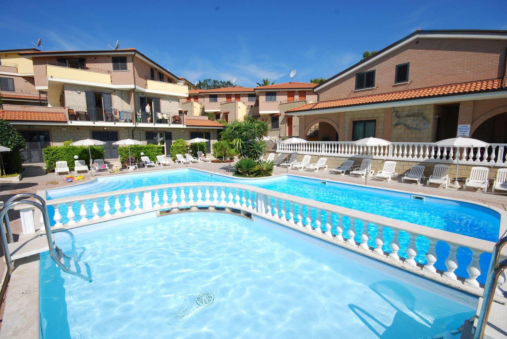 Tortoreto Residence Il Borgo מראה חיצוני תמונה