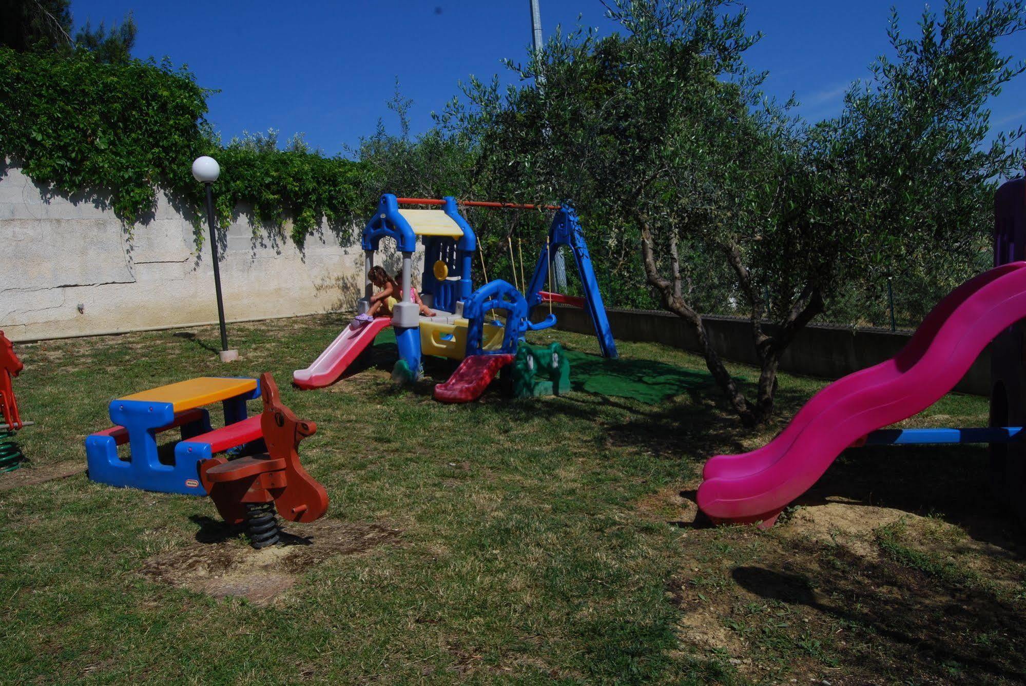 Tortoreto Residence Il Borgo מראה חיצוני תמונה
